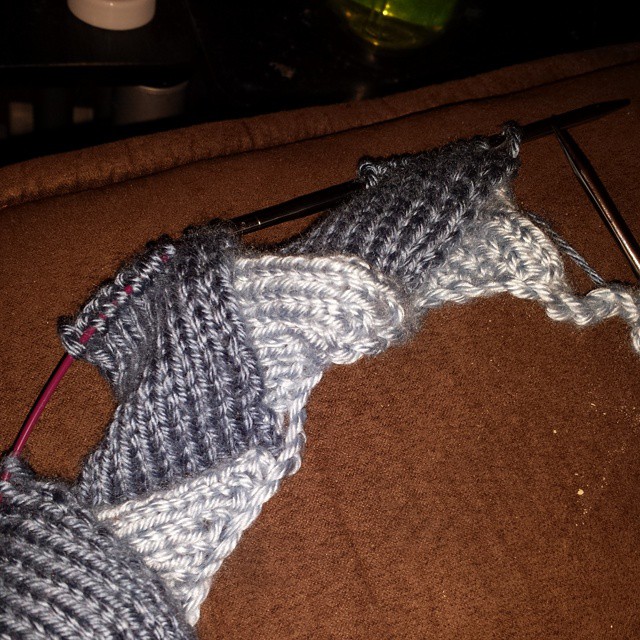 #knitting in #entrelac for me is about the same as the mitered square blankets I keep seeing in my insta feed. :)
