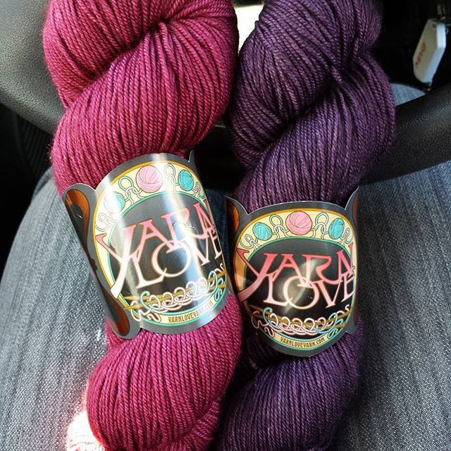 Drooling over this yarn. Think I'm going to make myself a scarf with it. :) #nofilter