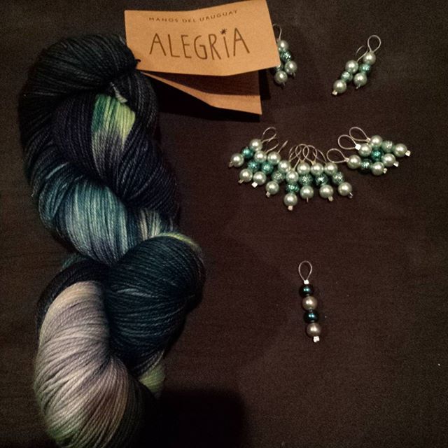 Hope no one from knitting group is paying attention to this.. ;)