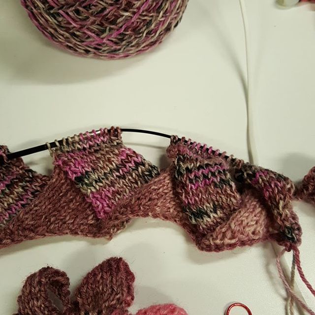#entrelac #blanket #knitting #knittersofinstagram