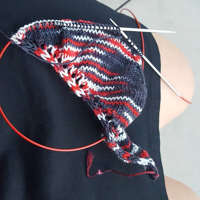 Started a no brainer Thursday night. #knitting #lazersheep #lazersock #twelfthsheep